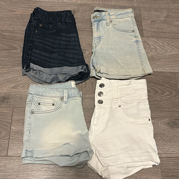 Set of 4 jeans (Ardene, Bershka and Moto Jeans) - Picture 2 of 14